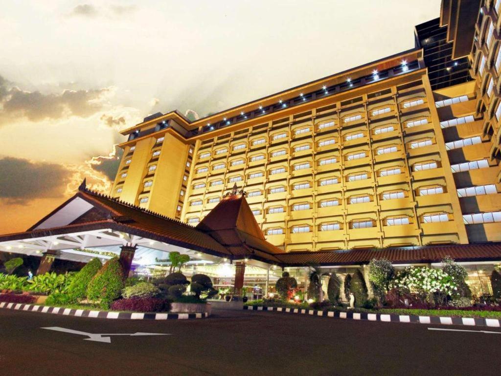 Kartika Chandra Hotel Jakarta Exterior photo